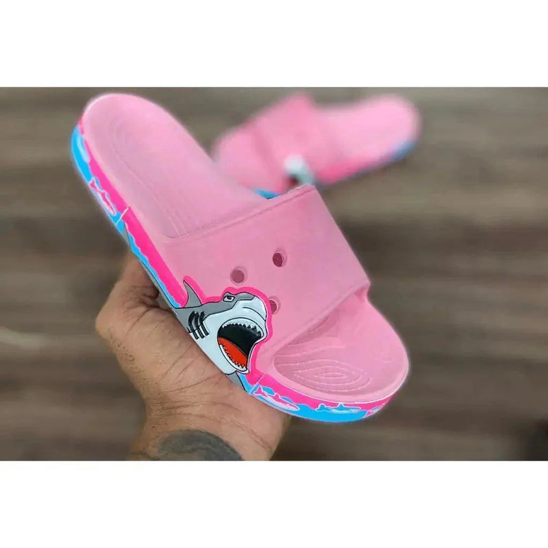 Chinelo infantil tubarão